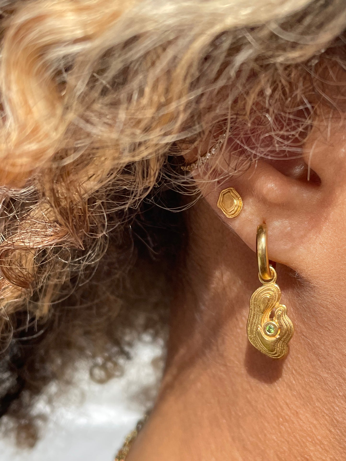 Esteem Hoops